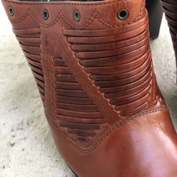 Via Spiga Pointy Toe Mules - Picture 4 of 9